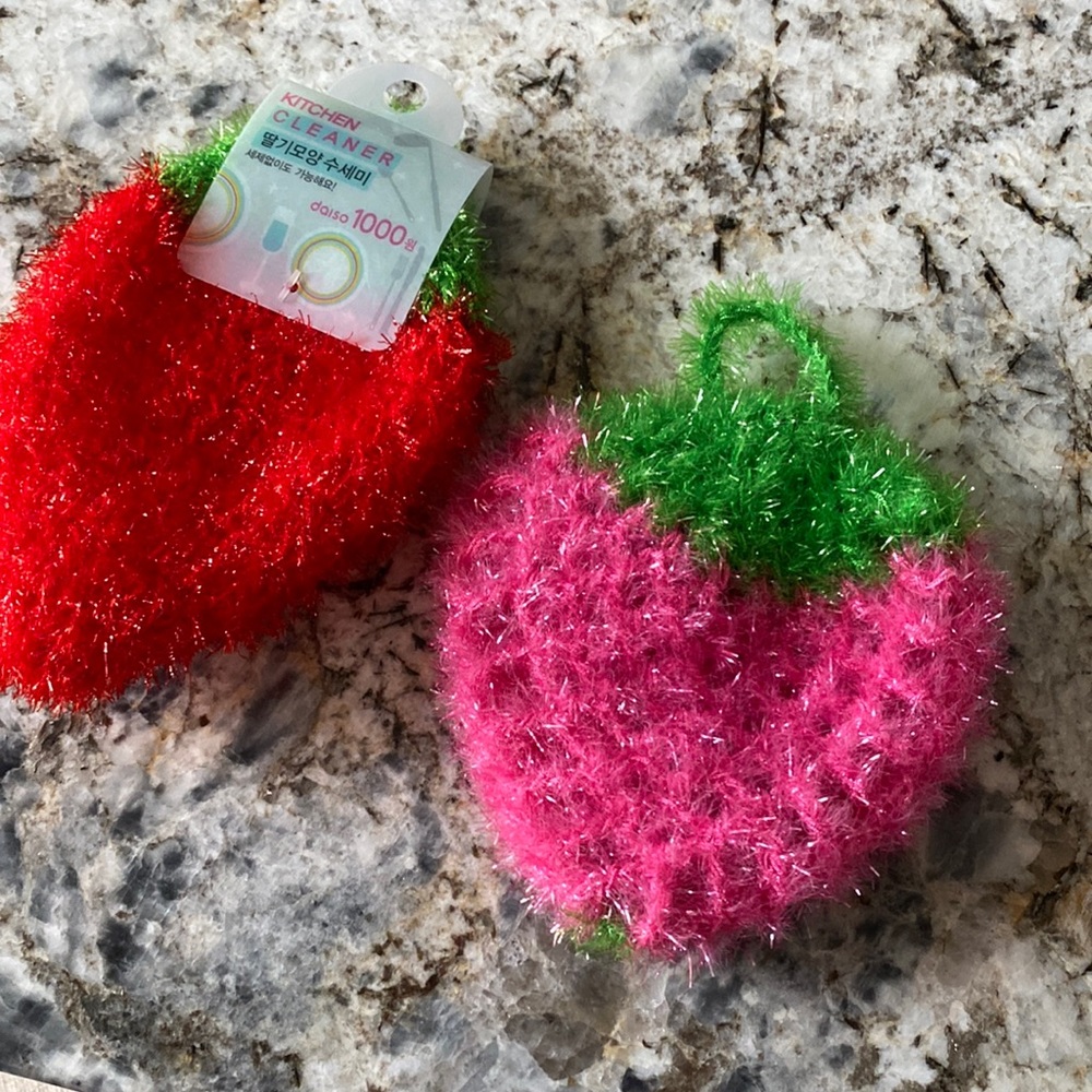 Dishwash brush cleanser